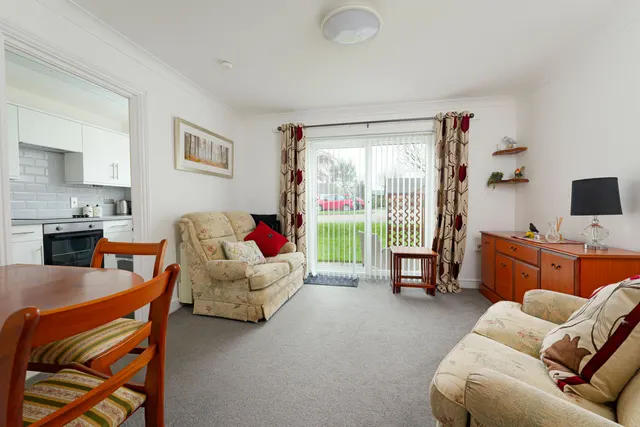 Station Road, Lyminge, CT18, photo 2