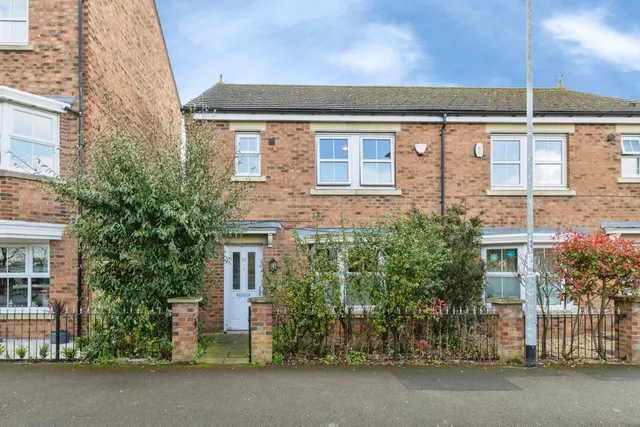 Herons Court, Durham, DH1, photo 1