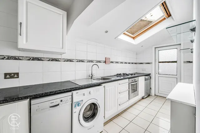 Photo 3 — Maudsville Cottages, Hanwell, Ealing, W7 3TE