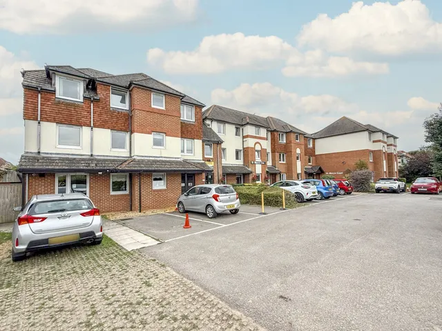 Belle Vue Road, Southbourne, photo 1
