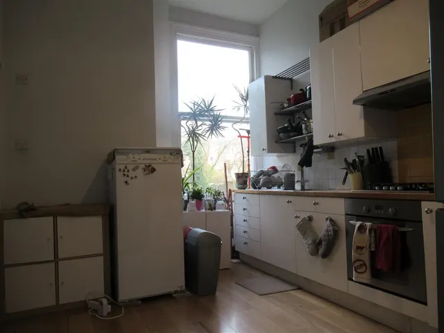 Brondesbury Villas, London, NW6, photo 3