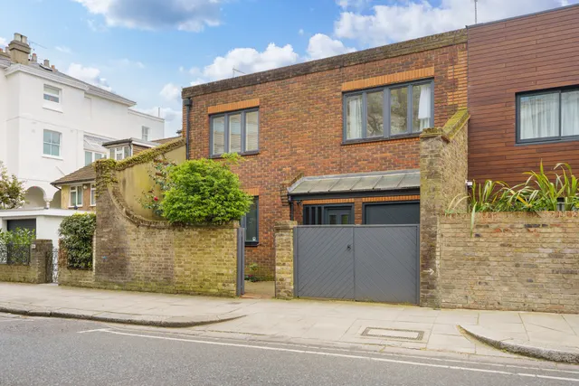 Photo 2 — Belsize Lane, Belsize Park, London, NW3 5AU
