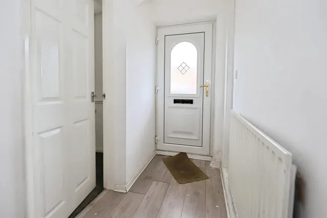 Pace Crescent, Bilston, WV14, photo 2