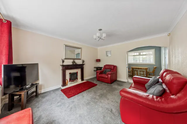 Photo 3 — Springburn Gardens, Woolston, Warrington, Warrington, WA1 4PR