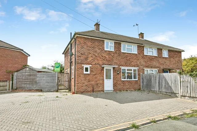 St. Lukes Road, Barton Under Needwood, DE13, photo 1