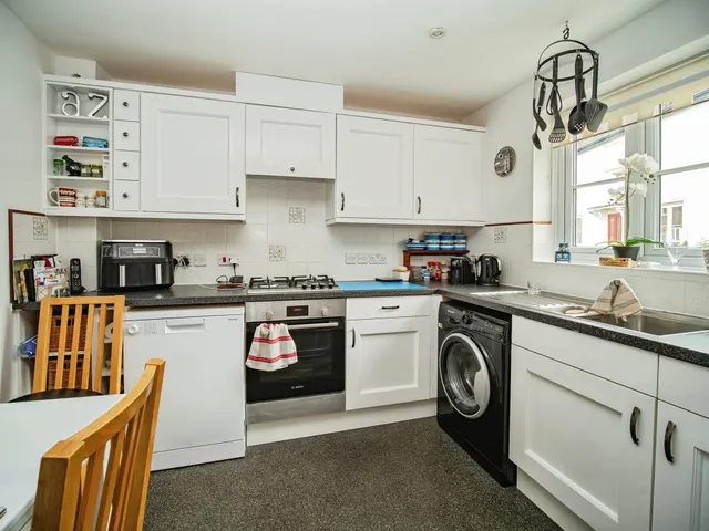 Photo 3 — Mulberry Gardens, Charlton Down, Dorchester