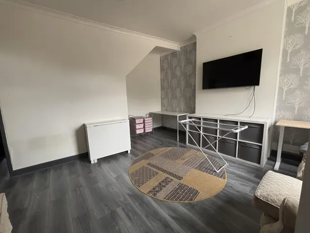 Cansfield Grove, Ashton-In-Makerfield, WN4, photo 2