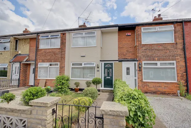 Manor Road, Hull, photo 1