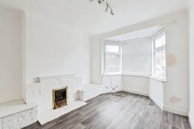 Forshaw Avenue, Lytham St. Annes, FY8, photo 3