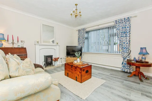 Photo 2 — Windsor Gardens, Long Sutton, Spalding
