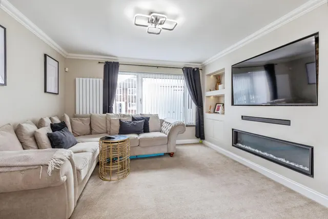 Brockenhurst Close, Rainham, ME8, photo 3