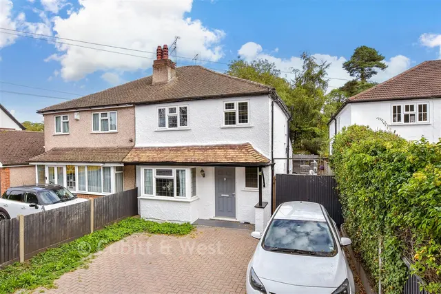 Reigate Road, Epsom, KT17, photo 1