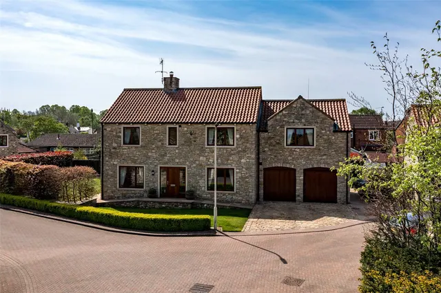 Old Hall Court, Burton Salmon, LS25, photo 1
