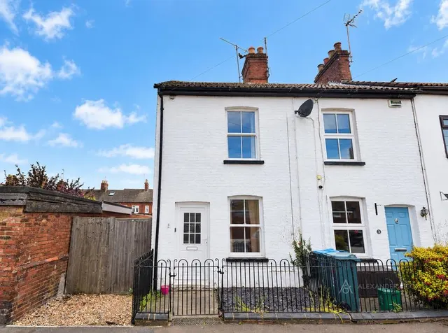 Rothschild Road, Wing, LU7, photo 1