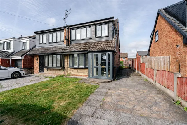 Stanley Dr, leigh, photo 1