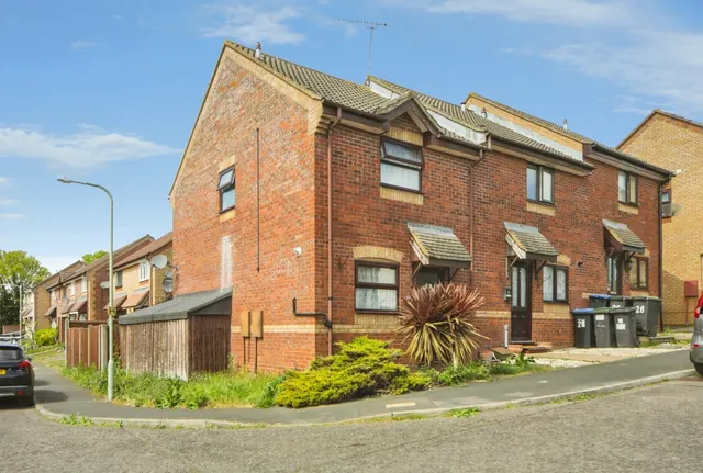 Mallard Way, STOWMARKET, Suffolk, IP14, photo 1
