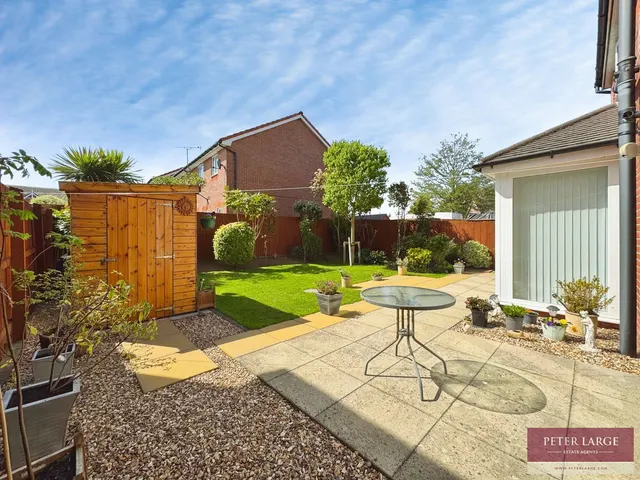 Photo 2 — Ffordd Aberkinsey, Rhyl, Denbighshire, LL18 4FB