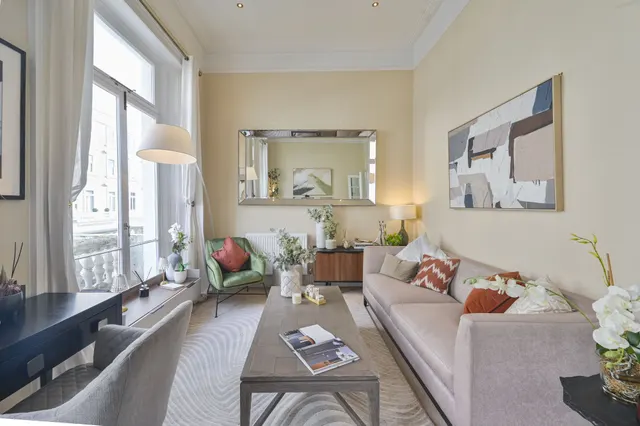 Photo 2 — Flat 4, 28 Harcourt Terrace, London