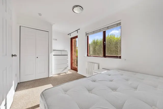 Bywater Place, London, SE16, photo 2