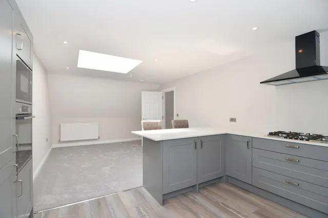 Photo 3 — Cavendish Road, Bournemouth, BH1 1QZ