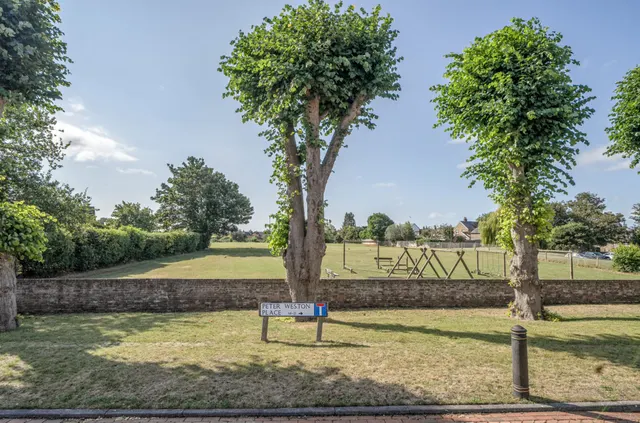 Peter Weston Place, Chichester, PO19, photo 3
