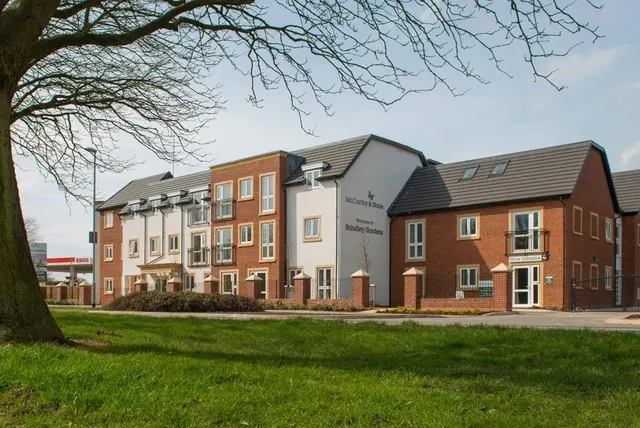 Bilbrook, Wolverhampton, WV8, photo 1