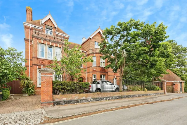 William Gibbs Court, Faversham, photo 1