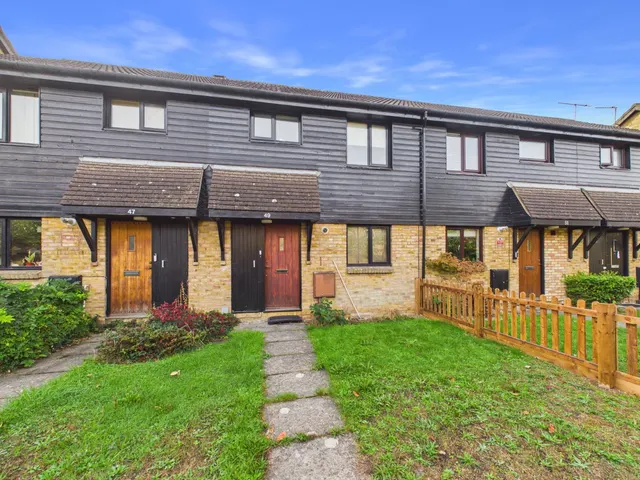 Foxwood Close, Feltham, TW13, photo 1