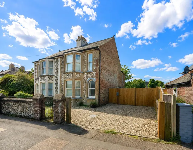 Chichester Road, Bognor Regis, PO21, photo 1