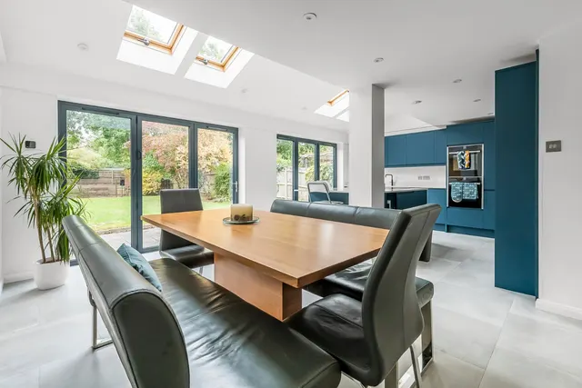 Great Oaks Park, Guildford, GU4, photo 2