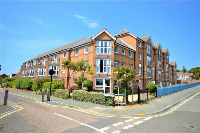 Currie Road, Sandown, PO36, photo 1