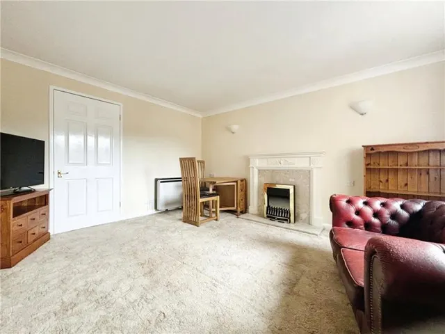 Currie Road, Sandown, PO36, photo 2