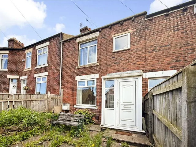 Beech Grove Terrace South, Ryton, Tyne and Wear, NE40, photo 1