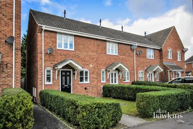 2 bedroom house, Sprats Barn Crescent, Royal Wootton Bassett, SN4