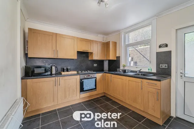 Villiers Road, Port Talbot, SA13, photo 2