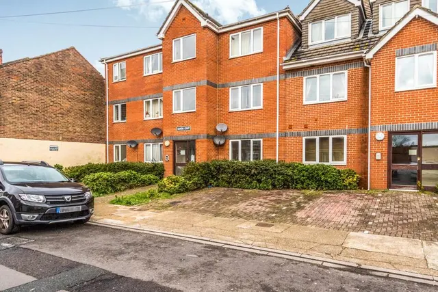 Winchester Road, Portsmouth, PO2, photo 1