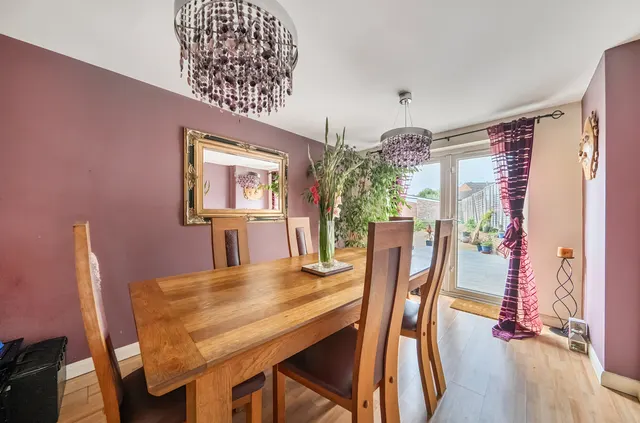 Photo 3 — Estcots Drive, East Grinstead, West Sussex, RH19 3DB