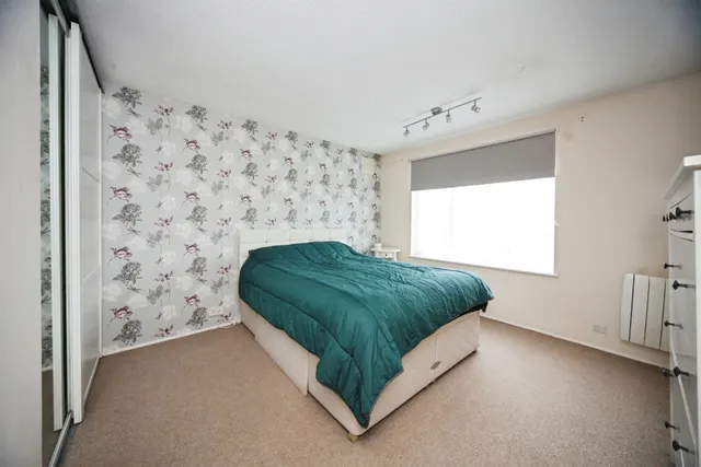 Seaford Close, Luton, LU2, photo 1