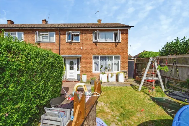 Blackthorn Road, Houghton Regis, Dunstable, Bedfordshire, LU5, photo 1