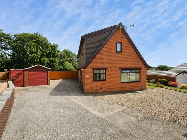 Kingrosia Park, Clydach, SA6, photo 1