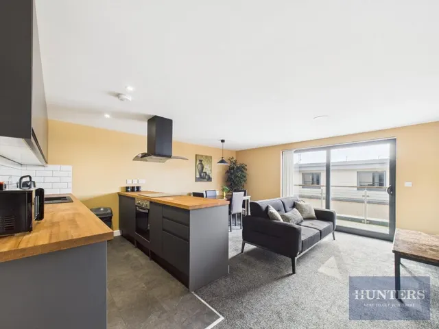 Southgate Street, GL1, photo 1