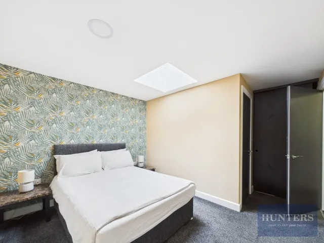 Southgate Street, GL1, photo 3