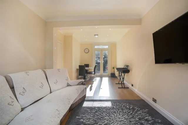 Photo 2 — Pelton Avenue, Sutton, Surrey, SM2 5NN