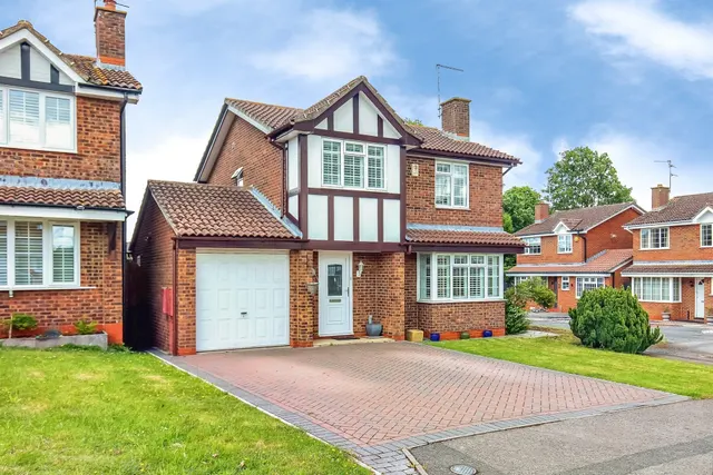 Thomas Close, Corby, NN18, photo 1