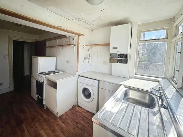 Upperton Gardens, Eastbourne, BN21, photo 3