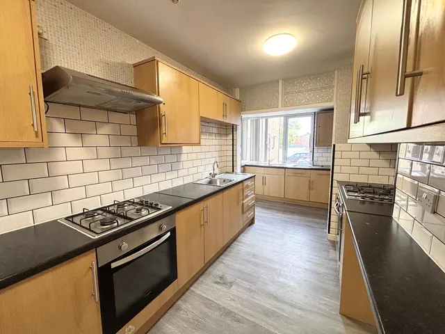 Clarendon Avenue, Leamington Spa, CV32, photo 3