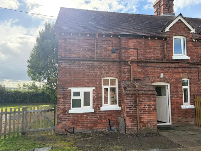 Shirlowe Farm Cottages, Telford, TF6, photo 1