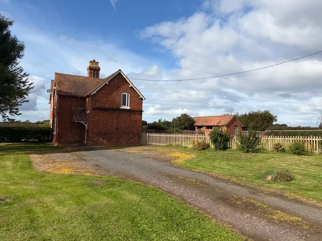 Shirlowe Farm Cottages, Telford, TF6, photo 2