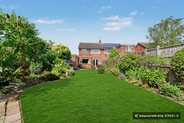 Ash Tree Road, Oadby, LE2, photo 1