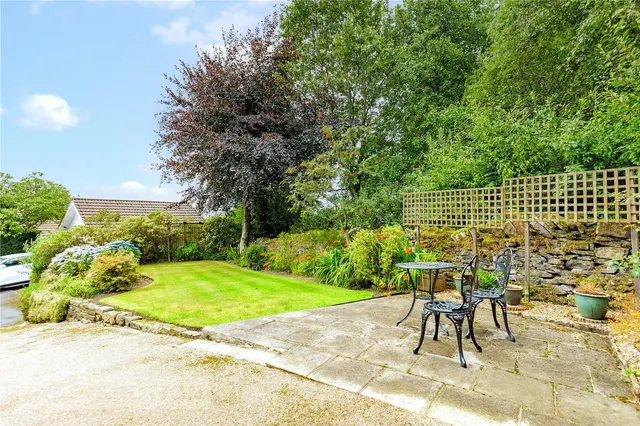 Beechfield, Grasscroft, OL4, photo 3